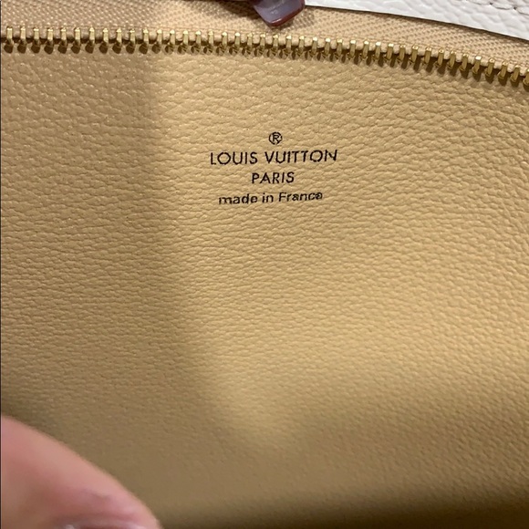 Louis Vuitton Toiletry 26 Dimensions Cross